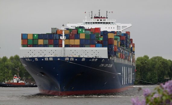 Aumento de tarifas de los fletes marítimos