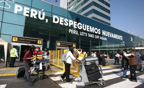 Transporte aéreo a Perú